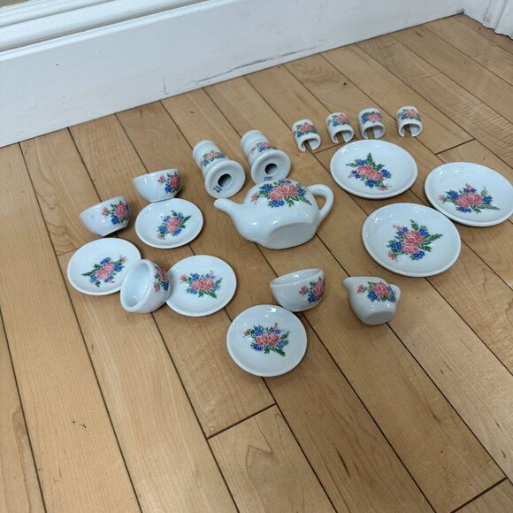 AGGLO Miniature China Tea Set Porcelain Floral Pattern - Picture 4 of 6